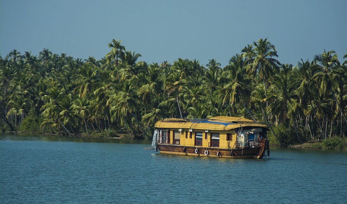 Honeymoon Kerala tours