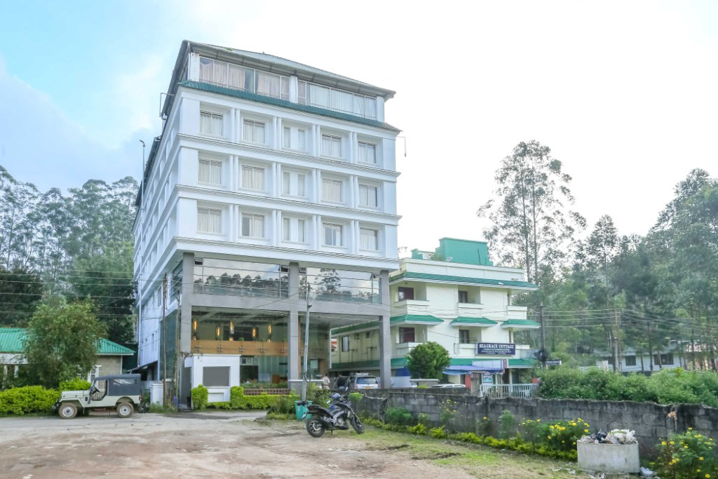 Grand Plaza gallery photo